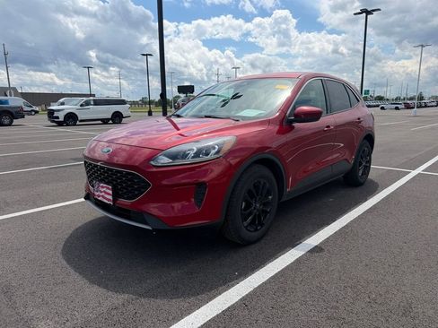 Used 2020 Ford Escape SE FWD image 1