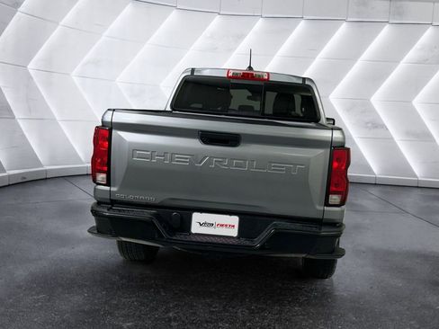 Used 2025 Chevrolet Colorado W/T image 5