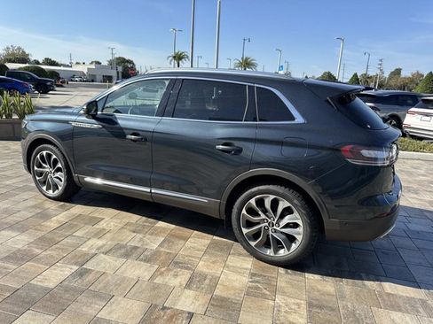 Used 2022 Lincoln Nautilus Reserve image 4