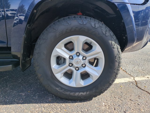 Used 2016 Toyota 4Runner SR5 AWD/4WD image 21
