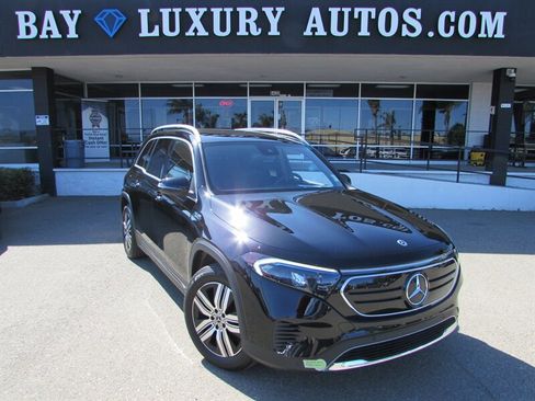 Used 2022 Mercedes-Benz EQB 300 4MATIC image 1