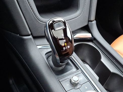 Certified 2022 Cadillac XT5 Premium Luxury image 17