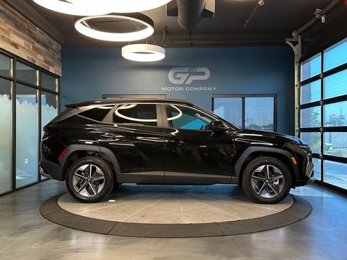 Used 2025 Hyundai Tucson SEL AWD/4WD image 2