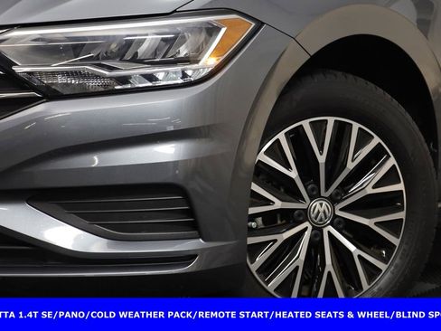 Used 2021 Volkswagen Jetta SE image 3