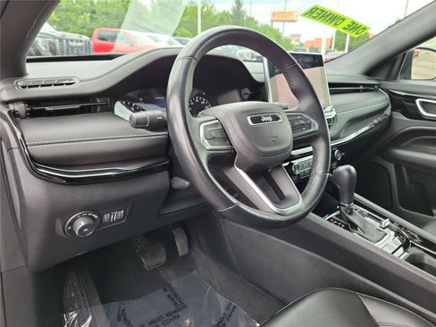 Used 2022 Jeep Compass Latitude w/ Convenience Group AWD/4WD image 20