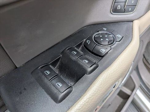 Used 2020 Ford Expedition XLT w/ Equipment Group 202A RWD image 11