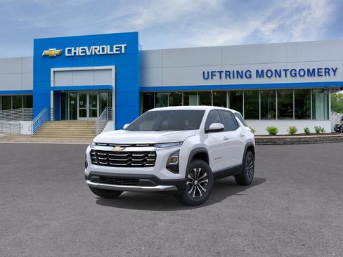 New 2026 Chevrolet Equinox LT w/ LPO, Floor Liner Package FWD image 8