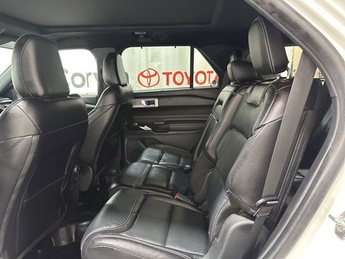 Used 2021 Ford Explorer ST w/ Equipment Group 401A image 17