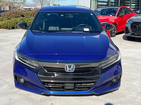 Used 2022 Honda Accord Sport image 2