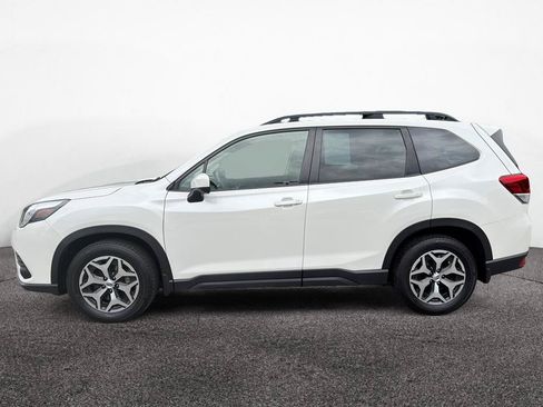 Used 2023 Subaru Forester Premium AWD/4WD image 4