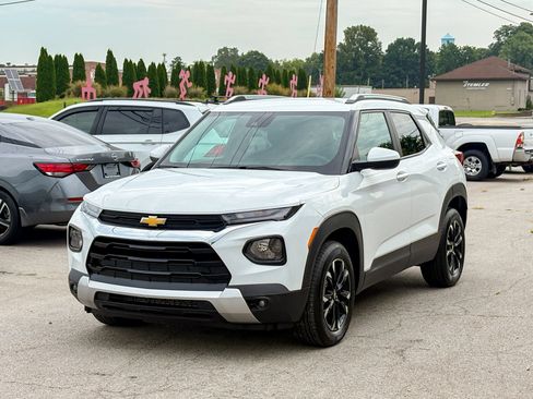 Used 2023 Chevrolet TrailBlazer LT w/ Convenience Package AWD/4WD image 5