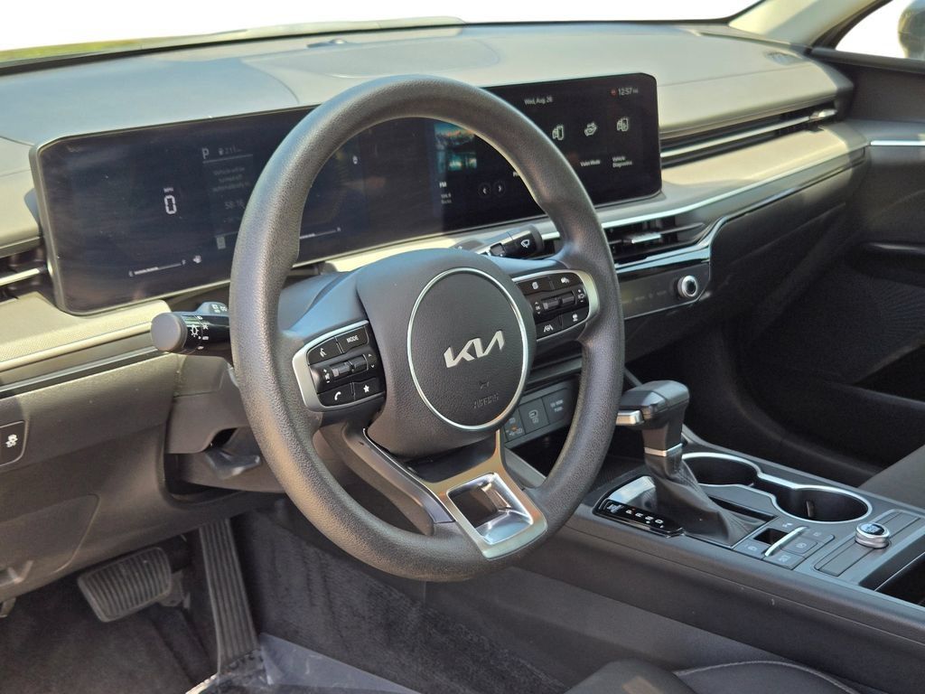 Certified 2026 Kia K5 LXS FWD image 17
