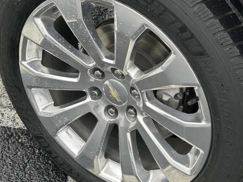 Used 2021 Chevrolet Silverado 1500 High Country w/ LPO, Dark Essentials Package image 9