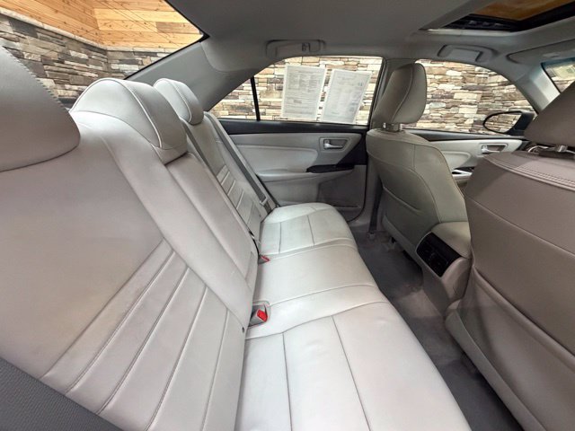 Used 2016 Toyota Camry XLE w/ Moonroof Package FWD image 38
