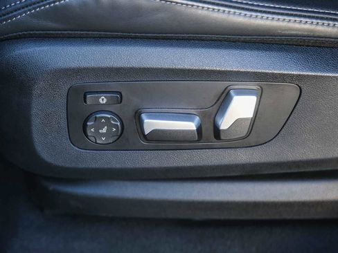 Certified 2024 BMW X5 xDrive40i w/ Premium Package image 18