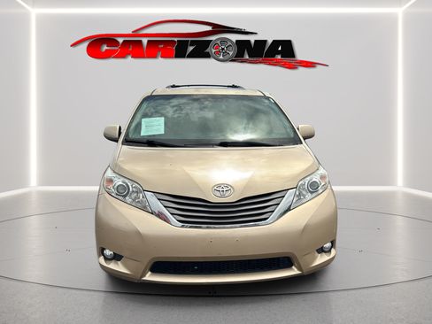 Used 2011 Toyota Sienna XLE w/ Premium Pkg FWD image 13