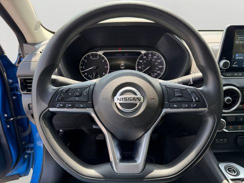 Used 2023 Nissan Sentra SV FWD image 18