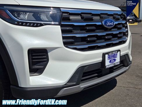 Certified 2025 Ford Explorer Active RWD image 2