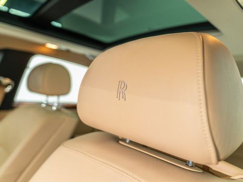 Used 2013 Rolls-Royce Ghost image 31