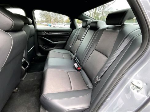 Used 2021 Honda Accord Sport image 18