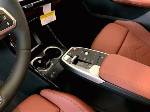 New 2026 BMW X2 xDrive28i w/ Technology Package AWD/4WD image 7