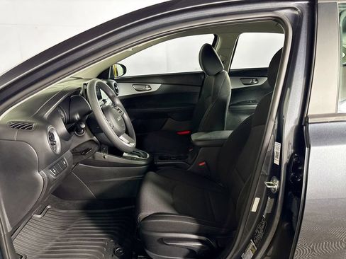 Certified 2023 Kia Forte LXS FWD image 12