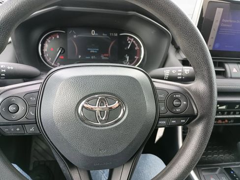 Used 2024 Toyota RAV4 LE image 21