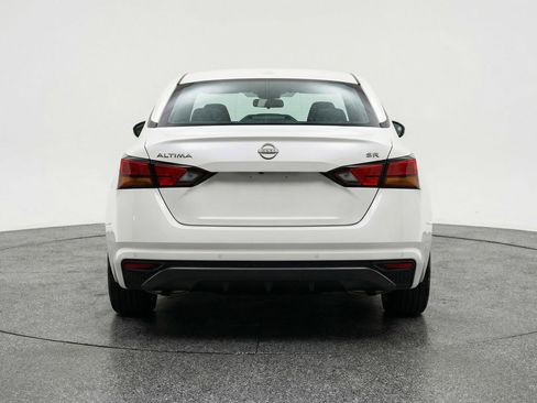Used 2025 Nissan Altima 2.5 SV FWD image 6