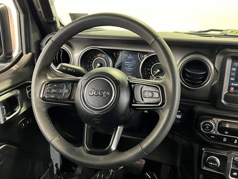 Certified 2023 Jeep Wrangler Sport S image 18