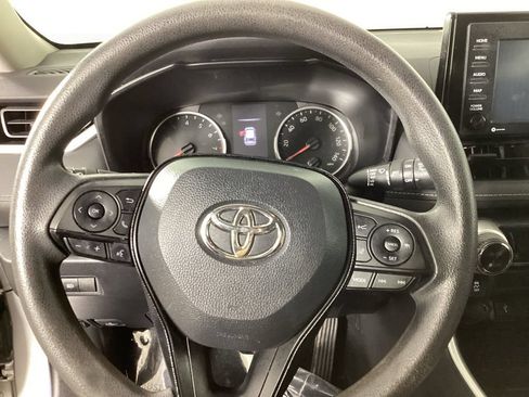 Used 2020 Toyota RAV4 XLE AWD/4WD image 13