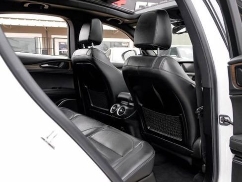 Used 2018 Alfa Romeo Stelvio Ti Sport image 45