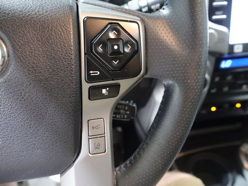 Used 2022 Toyota 4Runner Limited AWD/4WD image 33