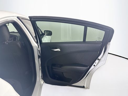 Used 2020 Dodge Charger SXT w/ Blacktop Package image 30