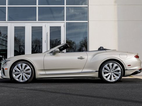 New 2026 Bentley Continental GTC image 8