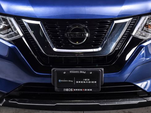 Used 2018 Nissan Rogue SL w/ Premium Package AWD/4WD image 9