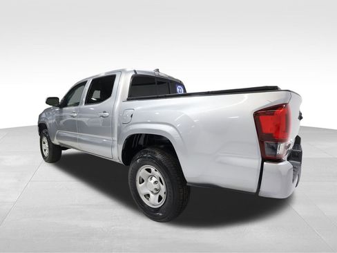 Used 2023 Toyota Tacoma SR image 2