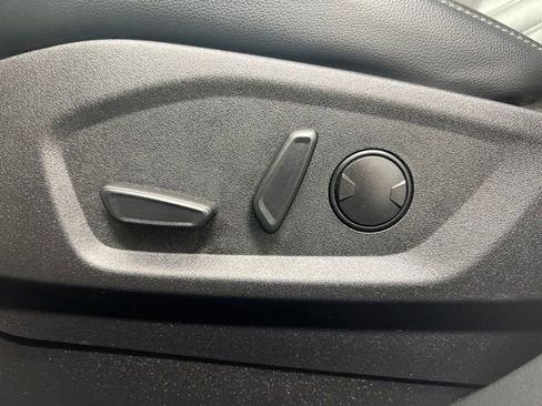 Used 2022 Ford Edge SEL w/ Convenience Package AWD/4WD image 18