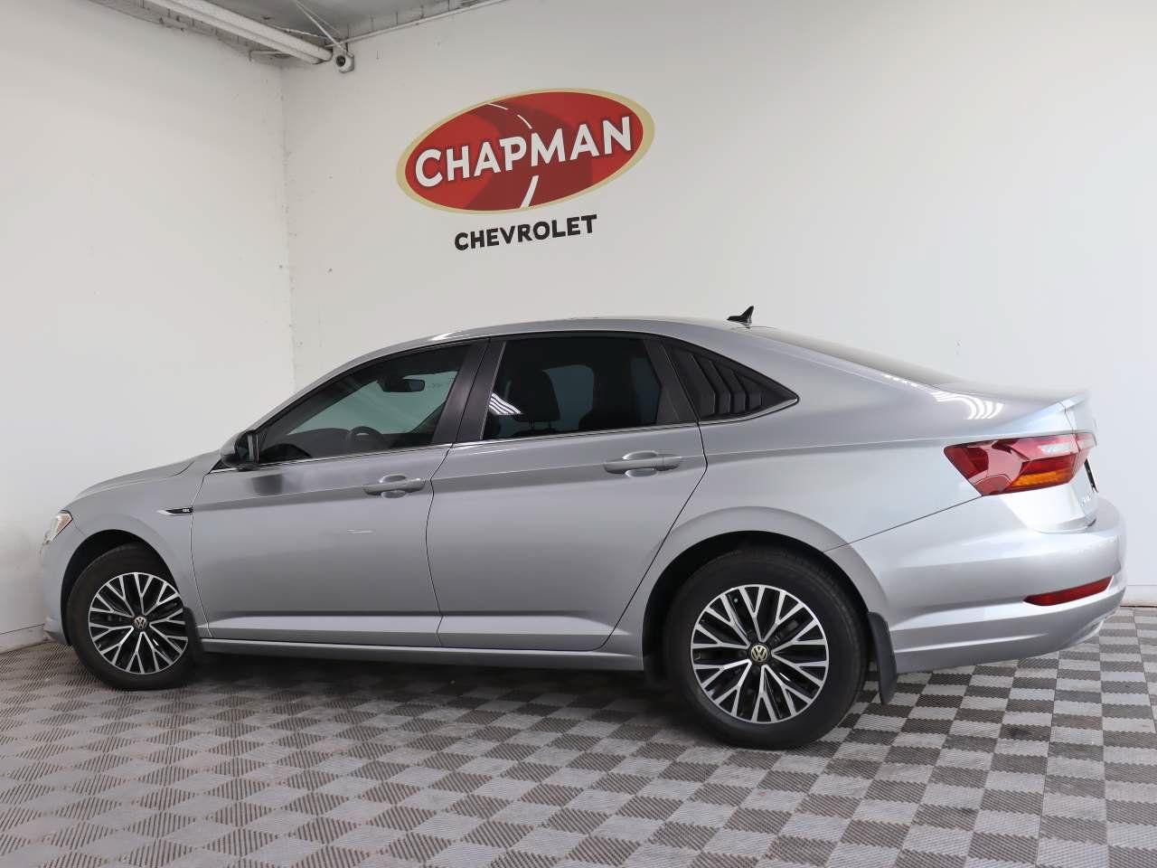 Used 2019 Volkswagen Jetta SEL FWD image 3