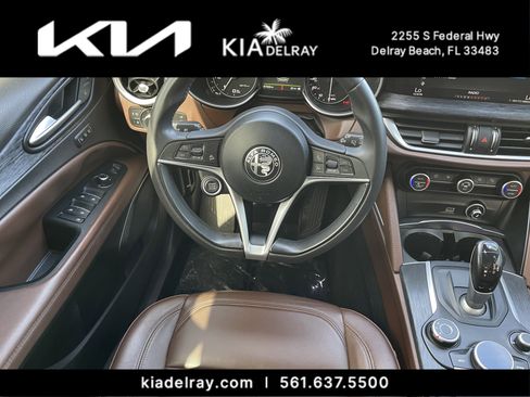 Used 2019 Alfa Romeo Stelvio w/ Nero Edizione image 12