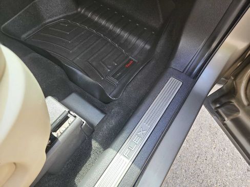 Used 2014 Ford Flex Limited w/ Equipment Group 303A AWD/4WD image 39