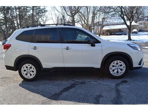 Used 2023 Subaru Forester image 6