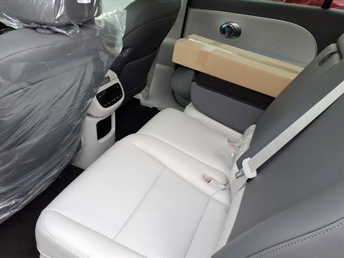 New 2026 Hyundai Ioniq 9 SEL AWD/4WD image 11