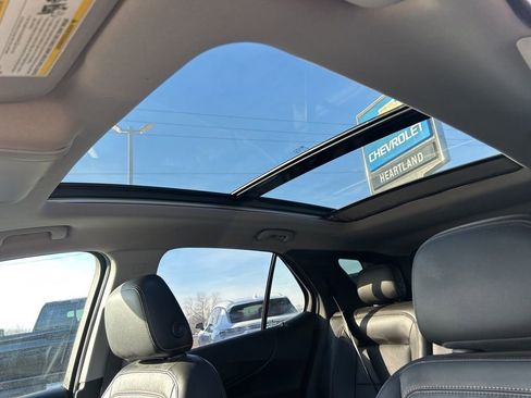 Used 2018 Chevrolet Equinox Premier image 20