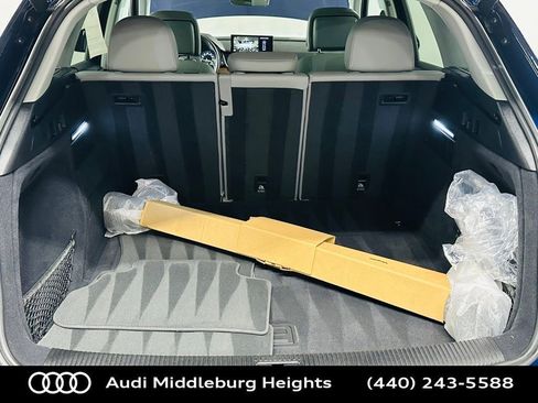 Certified 2023 Audi Q5 2.0T Premium w/ Convenience Package image 32