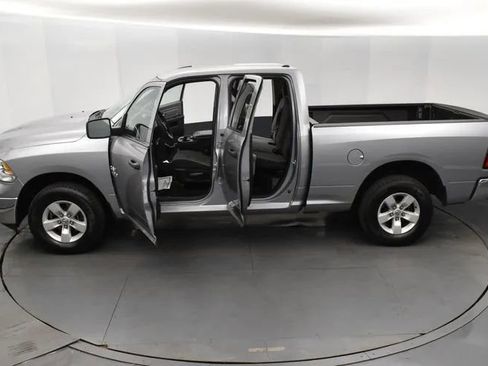 Used 2024 RAM 1500 Classic SLT image 7