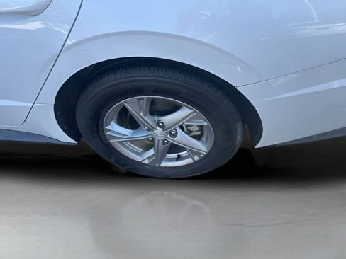 Used 2023 Hyundai Sonata SE image 14