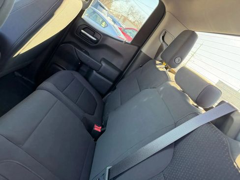 Used 2019 Chevrolet Silverado 1500 Custom w/ Custom Convenience Package image 31