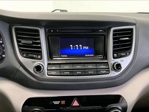 Used 2018 Hyundai Tucson SE AWD/4WD image 6
