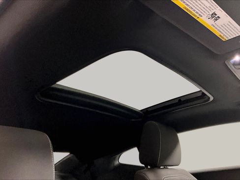 Used 2019 Chevrolet Camaro LT RWD image 13