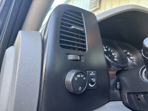 Used 2010 Chevrolet Silverado 1500 W/T w/ LS Package image 14